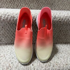 Skechers Women's Slip-On Gradient Coral to Cream Knit Sneakers